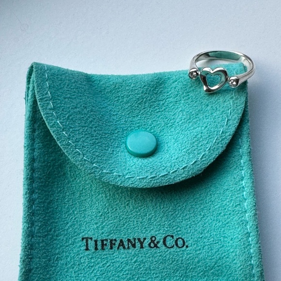 Tiffany & Co. Ring - Picture 2 of 10